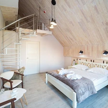 Ministerka Lake-House Hotel Kiev Luaran gambar