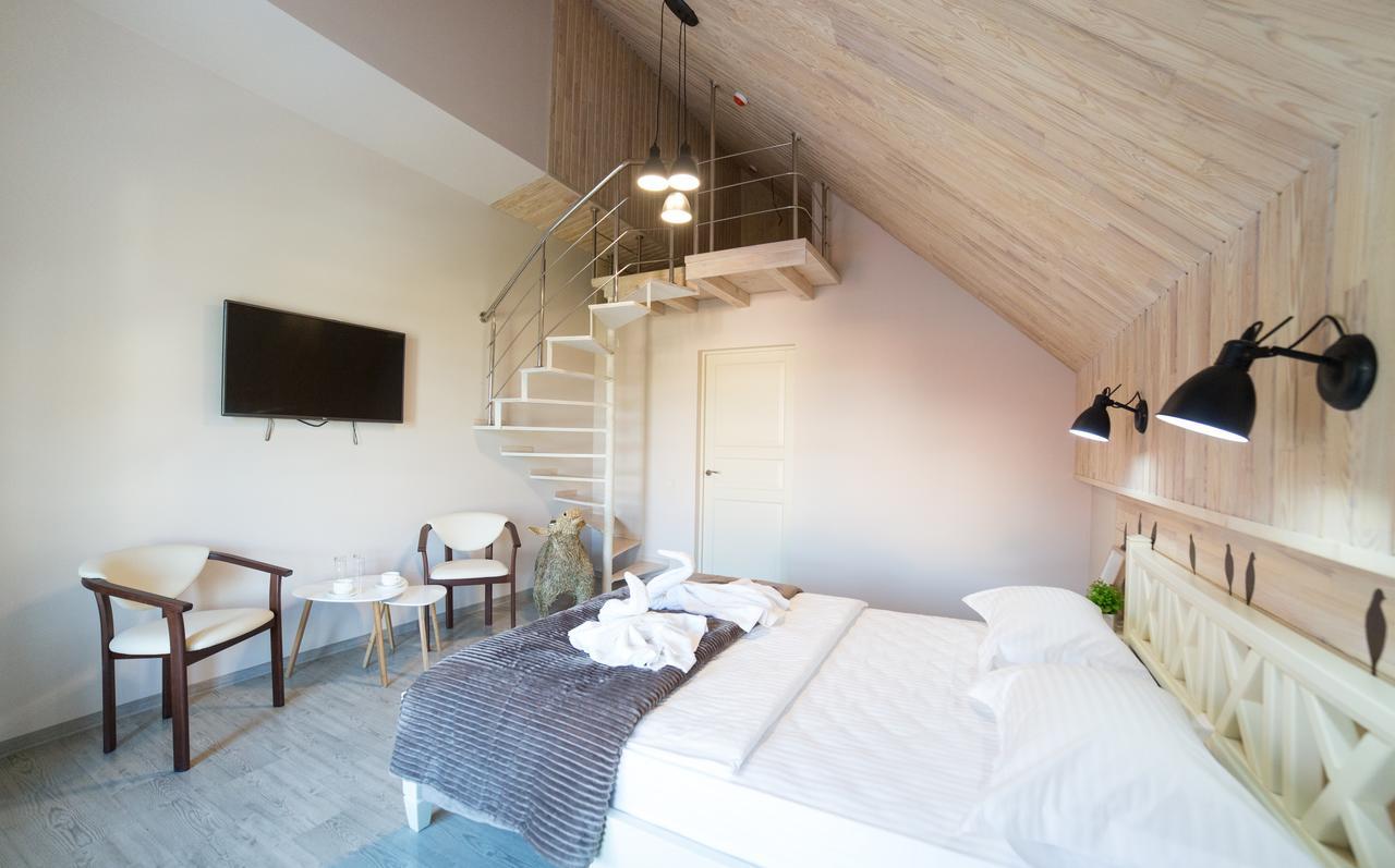 Ministerka Lake-House Hotel Kiev Luaran gambar