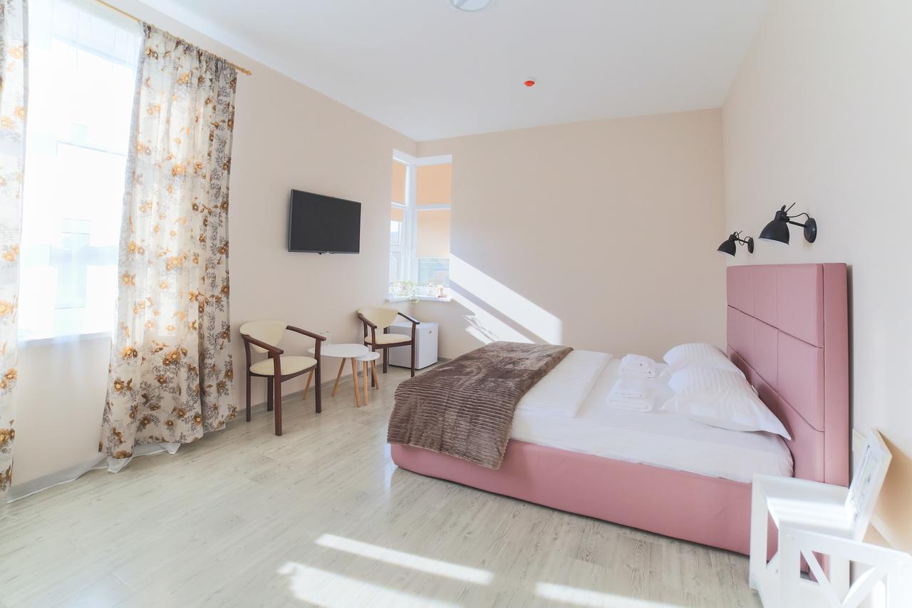 Ministerka Lake-House Hotel Kiev Luaran gambar