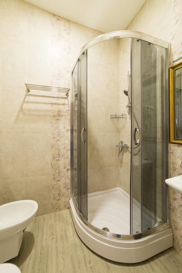 Ministerka Lake-House Hotel Kiev Luaran gambar